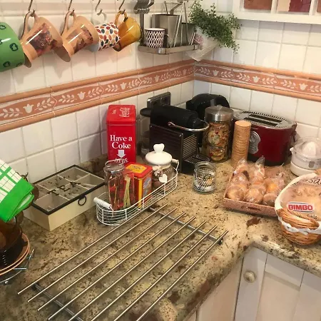 Cental Penthouse, Parking, Wifi, Recently Renovated