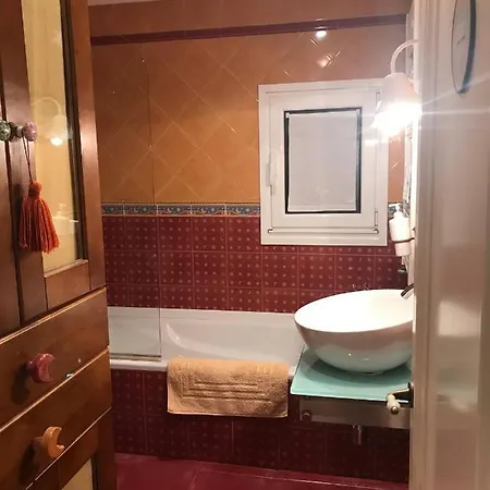 Cental Penthouse, Parking, Wifi, Recently Renovated Apartamento *