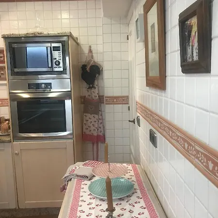 Apartamento Cental Penthouse, Parking, Wifi, Recently Renovated *
